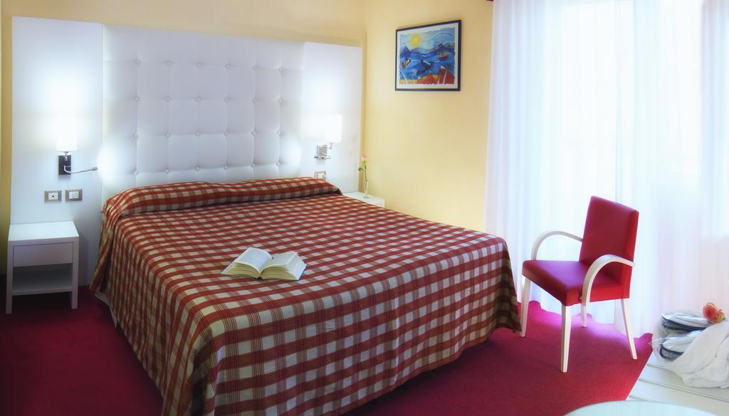 ליגננו סביאדורו Hotel Arizona מראה חיצוני תמונה